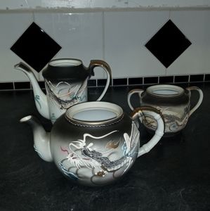 Dragonware Tea Set